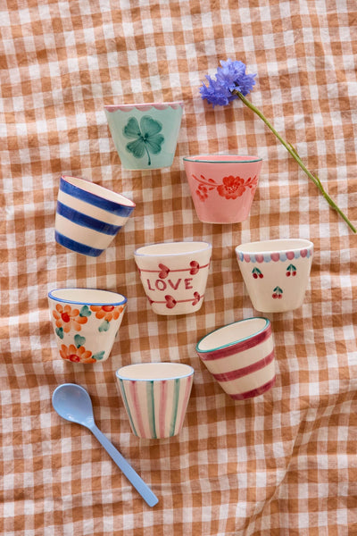 Extra klein Oval Keramik Espressobecher - Hellgrün - Hand-painted Good Luck Clover