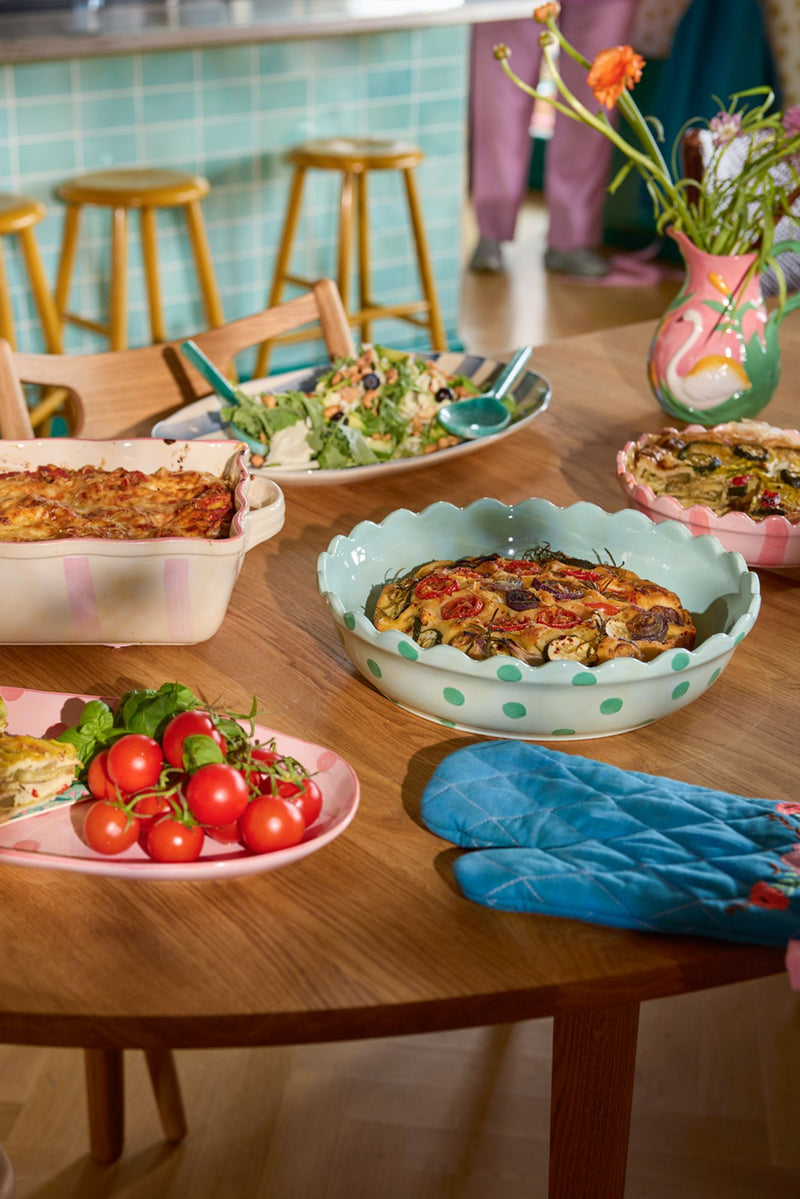 Large Round Stoneware Pie Dish - Mint