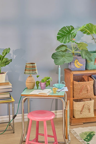 Small Nature Rattan Table Lamp - Pink
