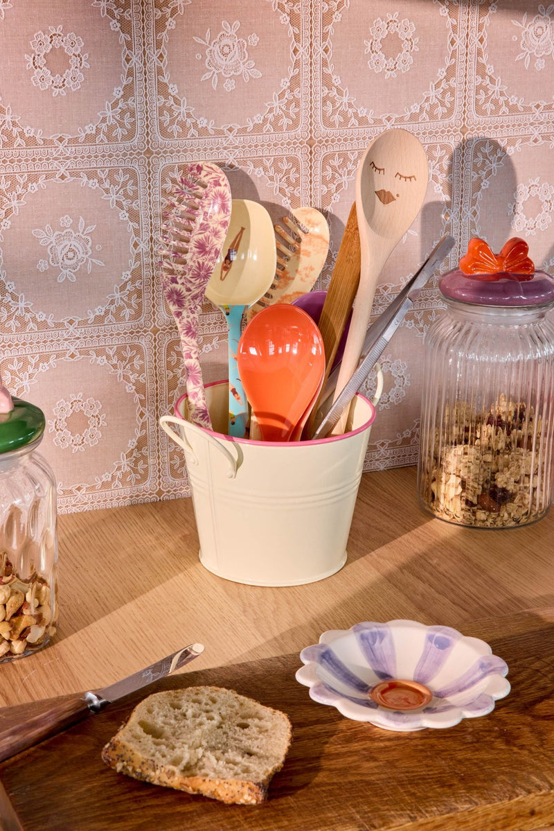 Small Metal Flower Pot - Cream