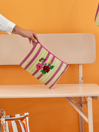 Petit Plastique Recyclé Pochette - Multicolore - Flower Bouquet Embroidery